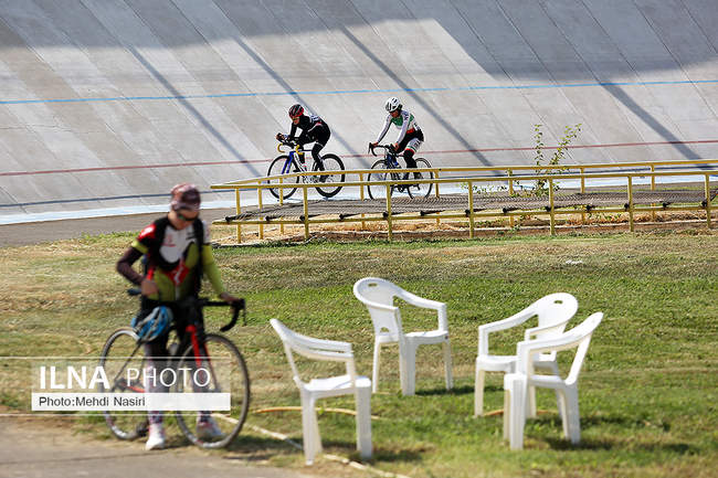 مسابقات لیگ برتر دوچرخه‌سواری پیست سرعت بانوان