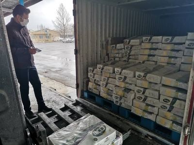 آغاز توزیع ۴۰۰ تن مرغ منجمد طرح تنظیم بازار در آذربایجان غربی 