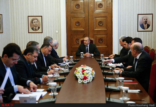 دیدار محمدجواد ظریف با رئیس‌جمهور بلغارستان 