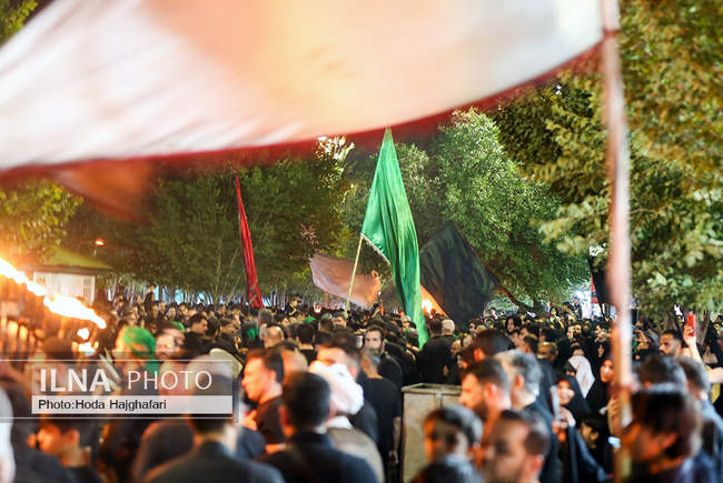 آیین مشعل گردانی دسته نجفی های مقیم قم