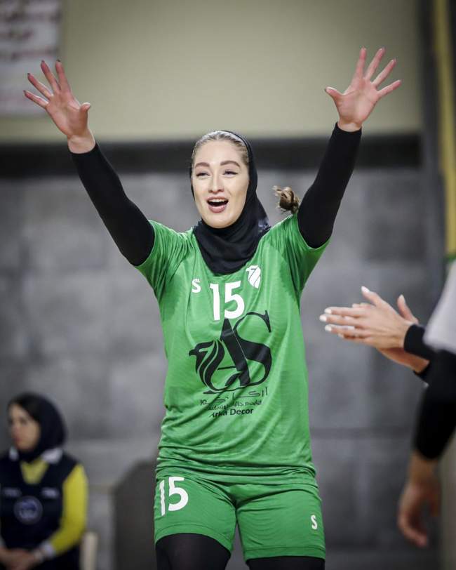 گزارش تصویری دیدار والیبال بانوان شهر آرکا و مهرگان شیراز