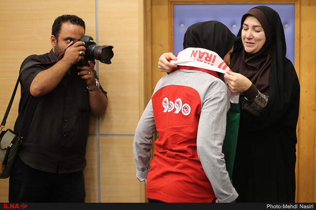  مراسم بدرقه تیم های فوتسال بانوان و آقایان برای حضور در مسابقات داخل سالن آسیا 