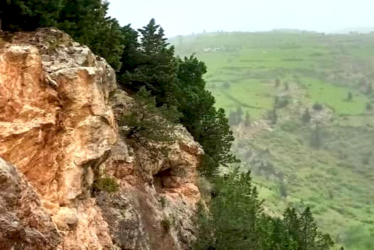 شناسایی غاری با آثار عصر مفرغ در رودبار