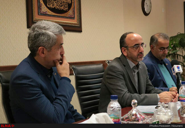 نشست خبری مدیر کل تامین اجتماعی.مدیر درمان و سرپرست بانک رفاه گیلان با اصحاب رسانه بابت دهه مبارکه فجر/ رشت