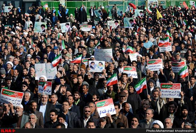 راهپیمایی مردم در محکومیت اغتشاشات اخیر - مشهد