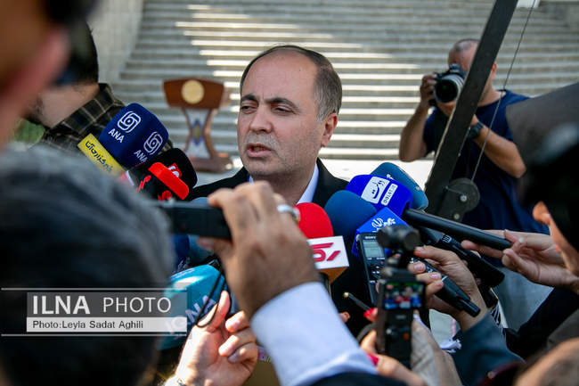 حاشیه جلسه هیات دولت - ۷ آبان