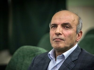 به دو قطبی شدن جامعه و شکاف در آن به هیچ وجه اعتقاد ندارم/ اکثریت جامعه خواهان بهبود و تغییر شرایط هستند