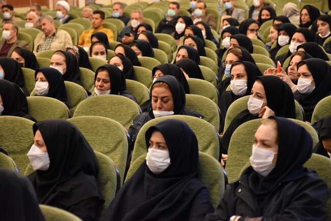 همایش تجلیل از مدافعان سلامت در اردبیل