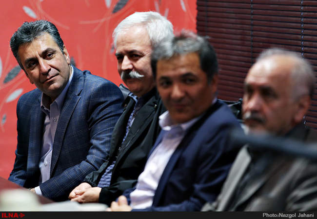 دیدار جمعی از اصناف و بازاریان با محمدرضا عارف