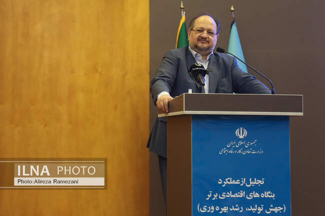 مراسم تجلیل از بنگاه‌های اقتصادی برتر (جهش تولید، رشد بهره‌وری)