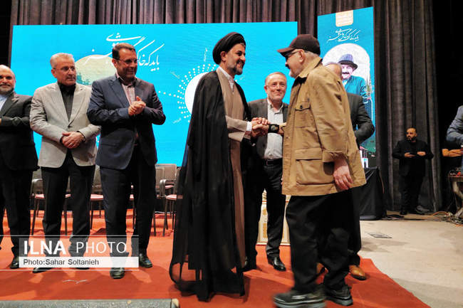 آئین نکوداشت نامداران فرهنگ و هنر قزوین