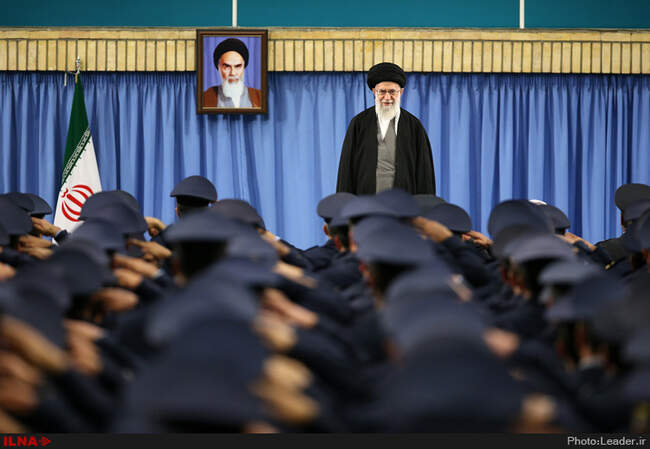 دیدار فرماندهان و کارکنان نیروی هوایی ارتش با رهبر انقلاب اسلامی