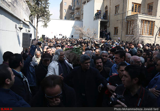 گزارش تصویری از مراسم تشییع پیکر علی معلم