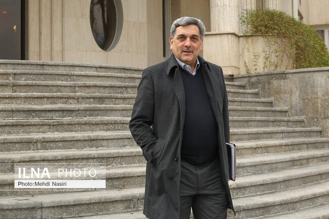  پیروز حناچی