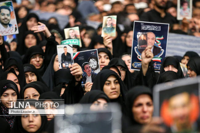 مراسم بزرگداشت شهدای جنگ تحمیلی ۱۲روزه با حضور رهبر معظم انقلاب