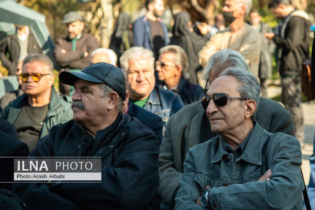 مراسم تشییع پیکر عنایت بخشی