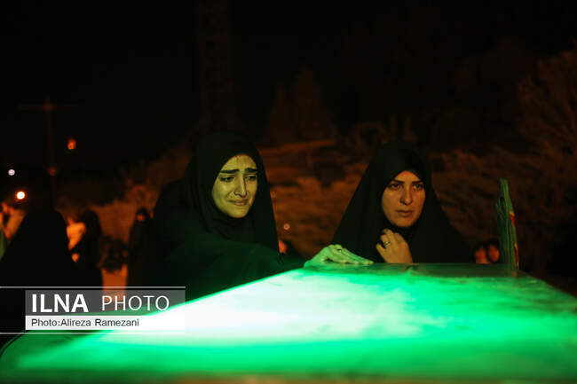 مراسم وداع با پیکر ١٥٠ شهید ٨ سال جنگ تحمیلی
