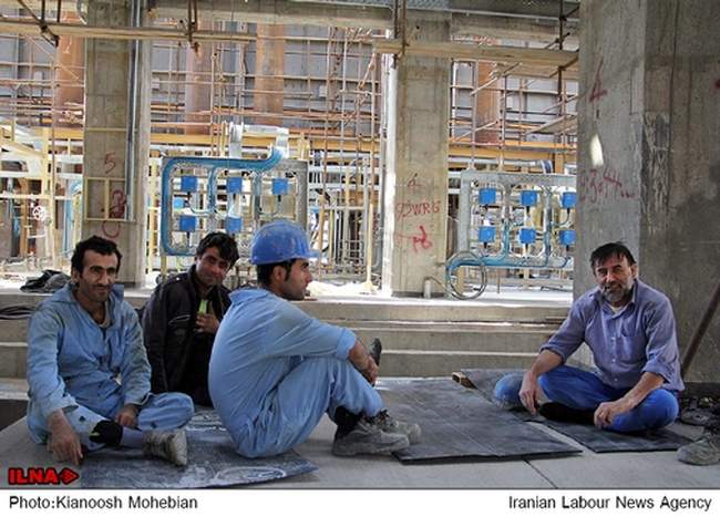 بازدید خبرنگاران از طرح افزایش تولید بنزین در پالایشگاه بندرعباس