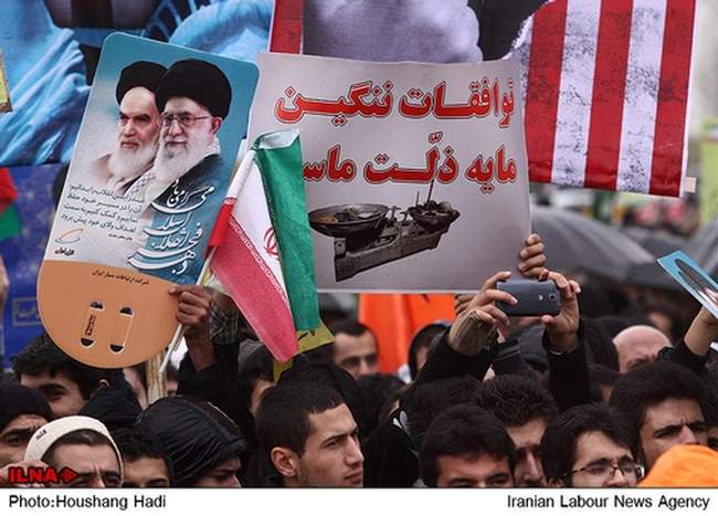 حضور رییس جمهور در راهپیمایی یوم الله ۲۲ بهمن