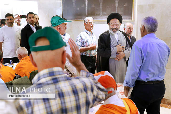  بازدید سرپرست حجاج ایرانی از زائران کشورمان و مرکز پزشکی هلال احمر د
