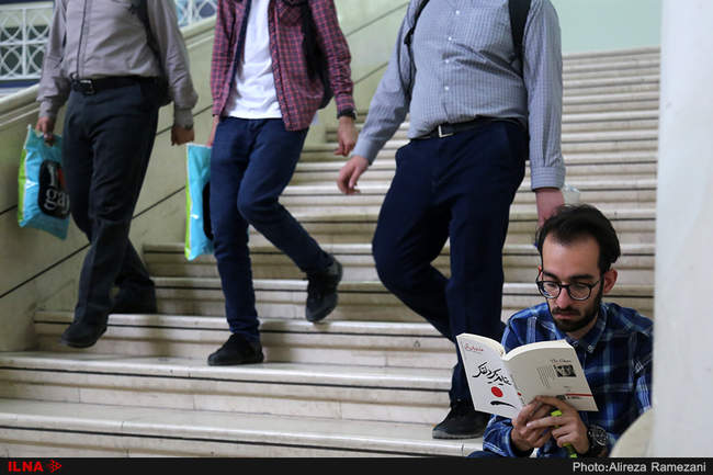 دومین روز از نمایشگاه بین المللی کتاب تهران