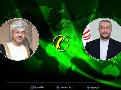 Iran, Oman discuss latest status of sanctions removal talks