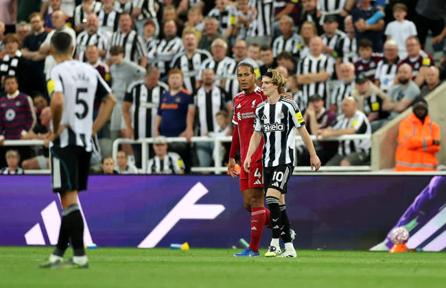 گزارش تصویری دیدار نیوکاسل و لیورپول