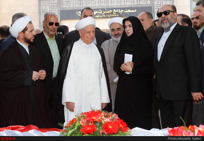 بازدید آیت الله هاشمی رفسنجانی از چند طرح در دانشگاه آزاد اسلامی واحد مشهد 