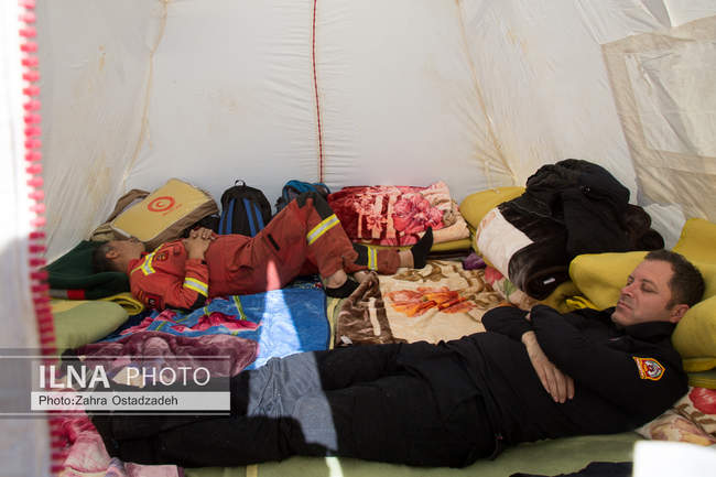 عملیات مهار آتش‌سوزی مناطق کوهستانی روستاهای دلیر و الیت