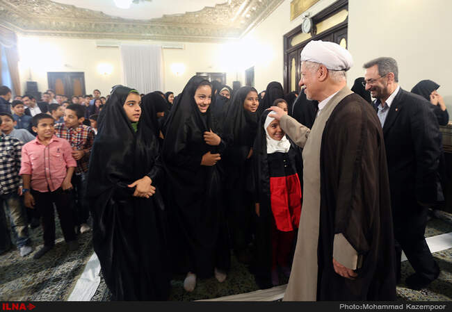 دیدار کودکان تحت پوشش سازمان بهزیستی کشور با آیت الله هاشمی رفسنجانی