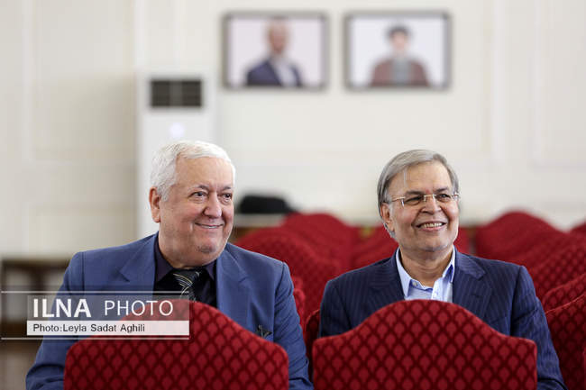 نشست وزیر خارجه با سفرای کشورهای خارجی