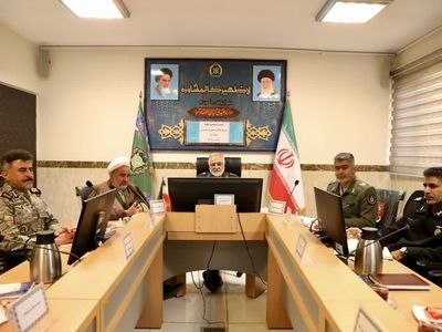 دشمن به دنبال کاهش سرمایه اجتماعی و ایجاد شکاف میان مردم و مسئولان است
