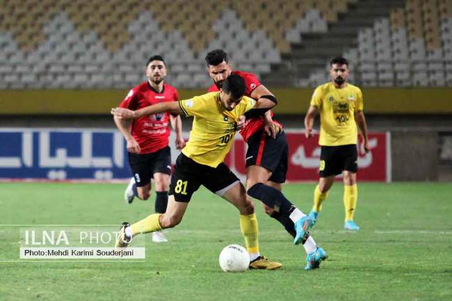 گزارش تصویری بازی سپاهان اصفهان و نساجی قائم شهر