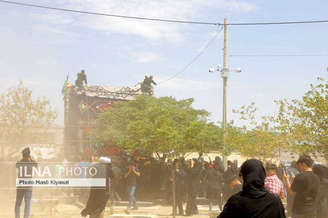 آیین نخل گردانی در روستای ایزی 