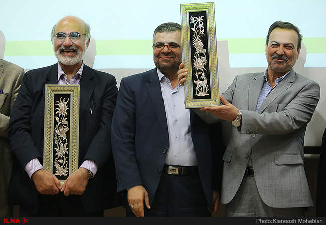 مراسم تقدیر از نقرات برتر کنکور 97 و افتخار آفرینان المپیاد جهانی 2018