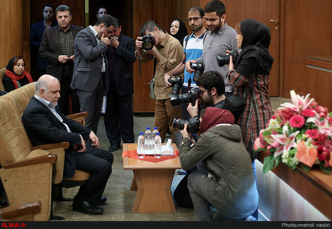نشست خبری بیژن زنگنه، وزیر نفت بااصحاب رسانه