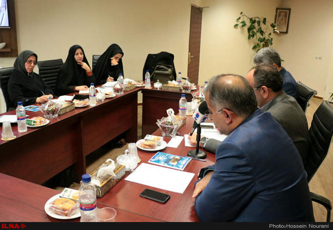 نشست خبری مدیر کل تامین اجتماعی.مدیر درمان و سرپرست بانک رفاه گیلان ب