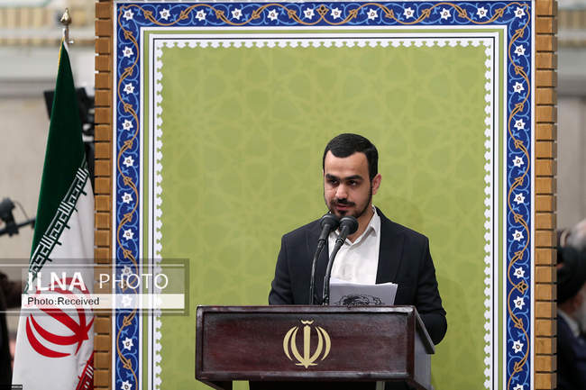 دیدار جمعی از دانشجویان و نمایندگان تشکل‌های دانشجویی با مقام معظم 