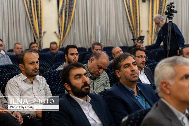 افتتاح چند پروژه و احیای 92 واحد صنعتی قزوین با حضور وزیر ارتباطات