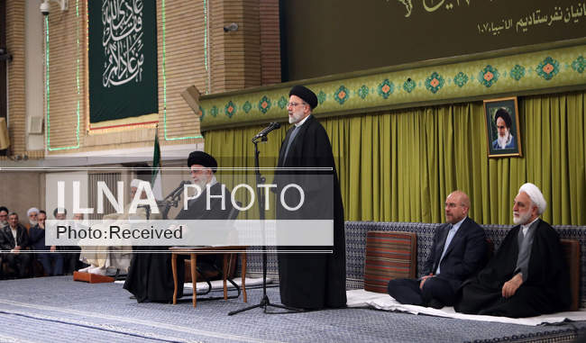 دیدار مسئولان نظام، سفرا و کارداران کشورهای اسلامی با مقام معظم رهبر