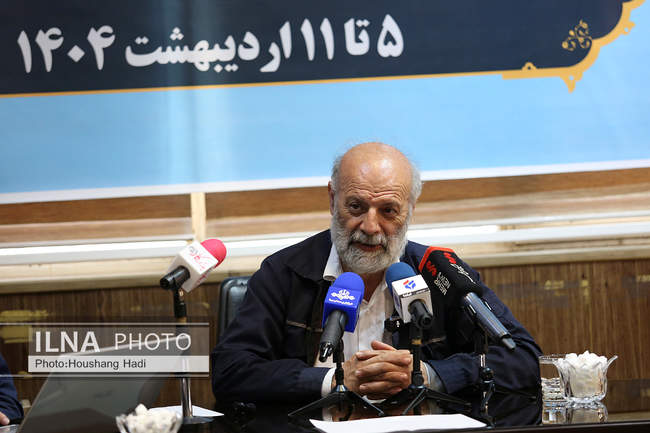 نشست خبری دبیر کل خانه کارگر به مناسبت هفته کارگر 