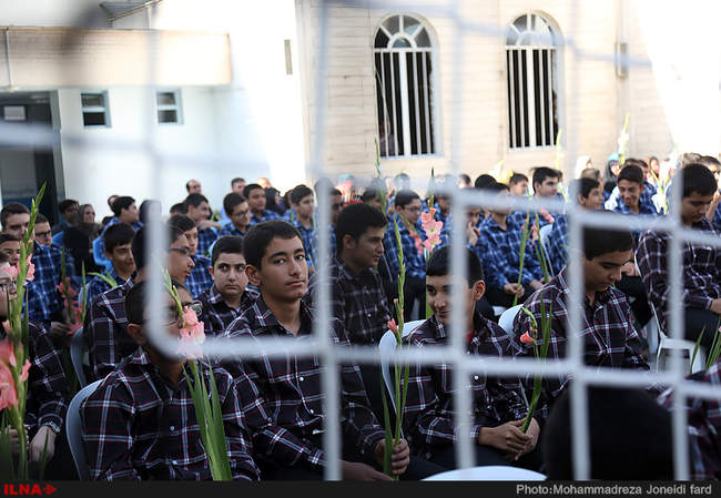 مراسم بازگشایی مدارس با حضور عارف