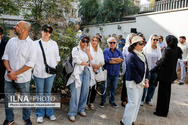 مراسم تشییع پیکر ناصر تقوایی