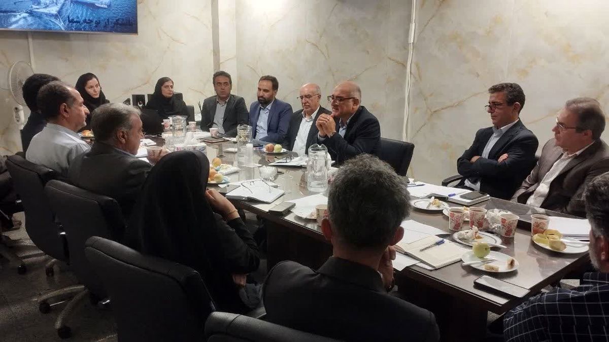صدور اولین مجوز رسمی زنجیره ارزش پرورش ماهی در قفس