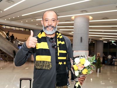سرمربی نامدار به جده رسید