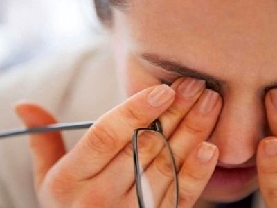 کم خوابی چه بلایی سر چشم ها می آورد