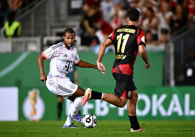 SV Wehen Wiesbaden v FC Bayern Muenchen - DFB Cup  Round One (5)