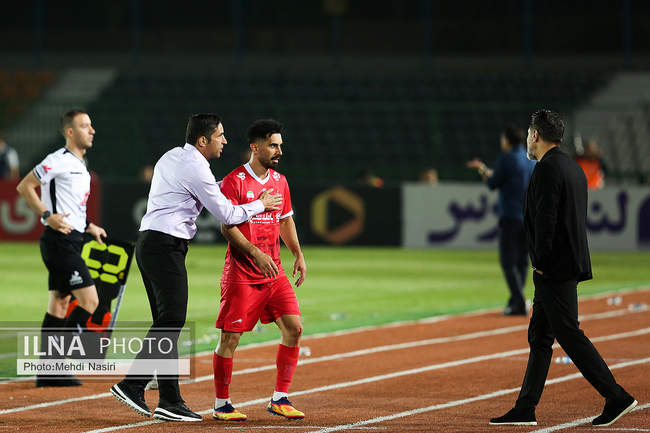دیدار تیم های فوتبال پرسپوایس تهران و گل گهر سیرجان