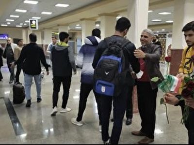 تیم ملی فوتبال ساحلی وارد بوشهر شد
