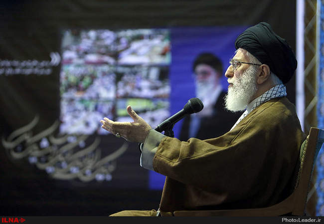 دیدار فرماندهان و مسئولان ارتش با رهبر انقلاب